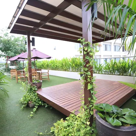 Oakwood Residence Sukhumvit 24 Bangkok-3